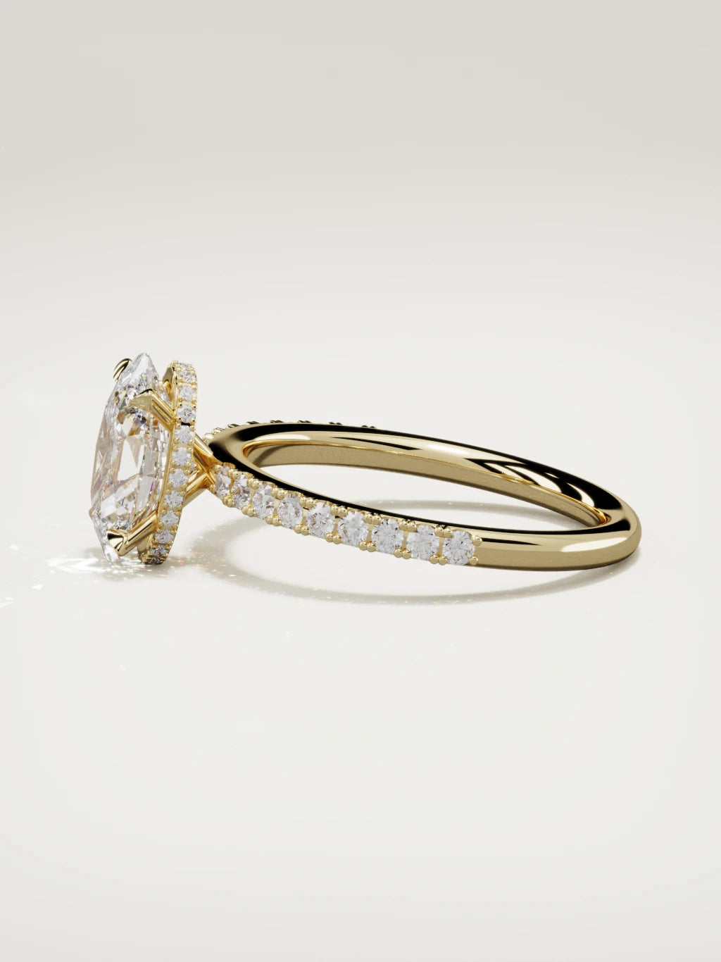 The Vitral oval lab-grown diamond solitaire in 14K yellow gold, side view