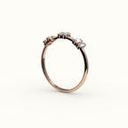 Banda de diamantes con baguette salteada