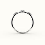 Banda de diamantes con baguette salteada