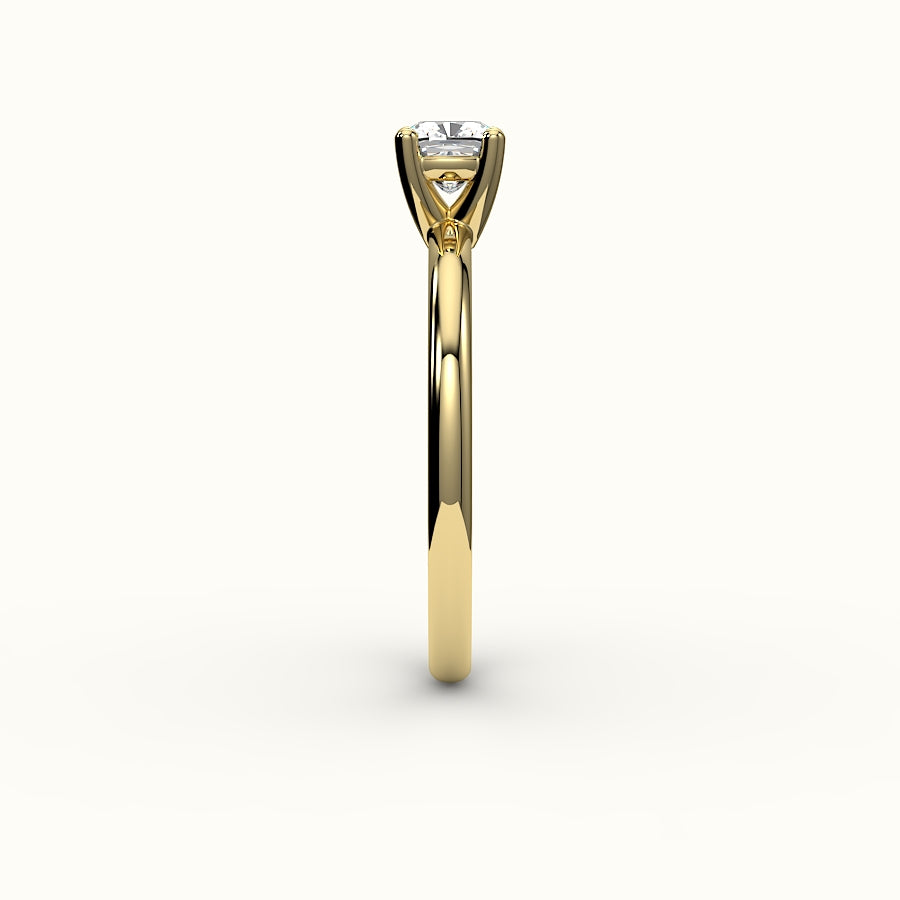Engaste de anillo solitario de talla cojín clásica