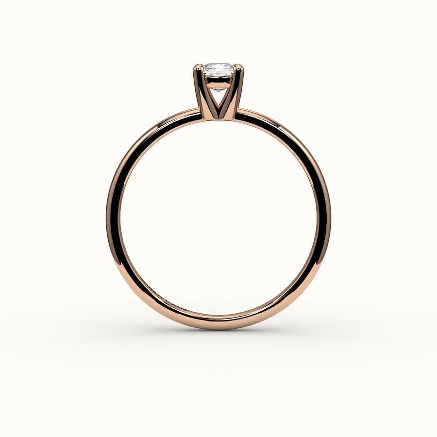 Anillo solitario clásico con montura de cojín alargada