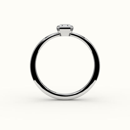 Engaste de anillo con bisel de corte esmeralda clásico
