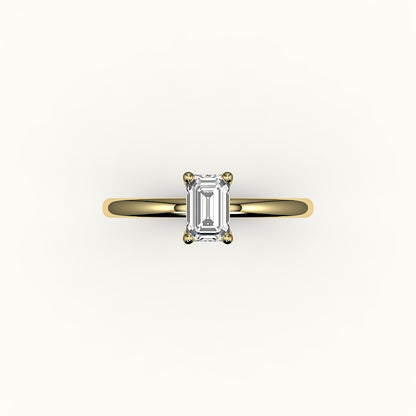Engaste clásico de anillo solitario de talla esmeralda