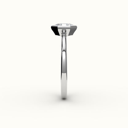 Engaste clásico de anillo con bisel de corte hexagonal