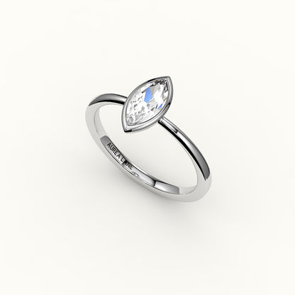 Engaste de anillo con bisel de talla marquesa clásica