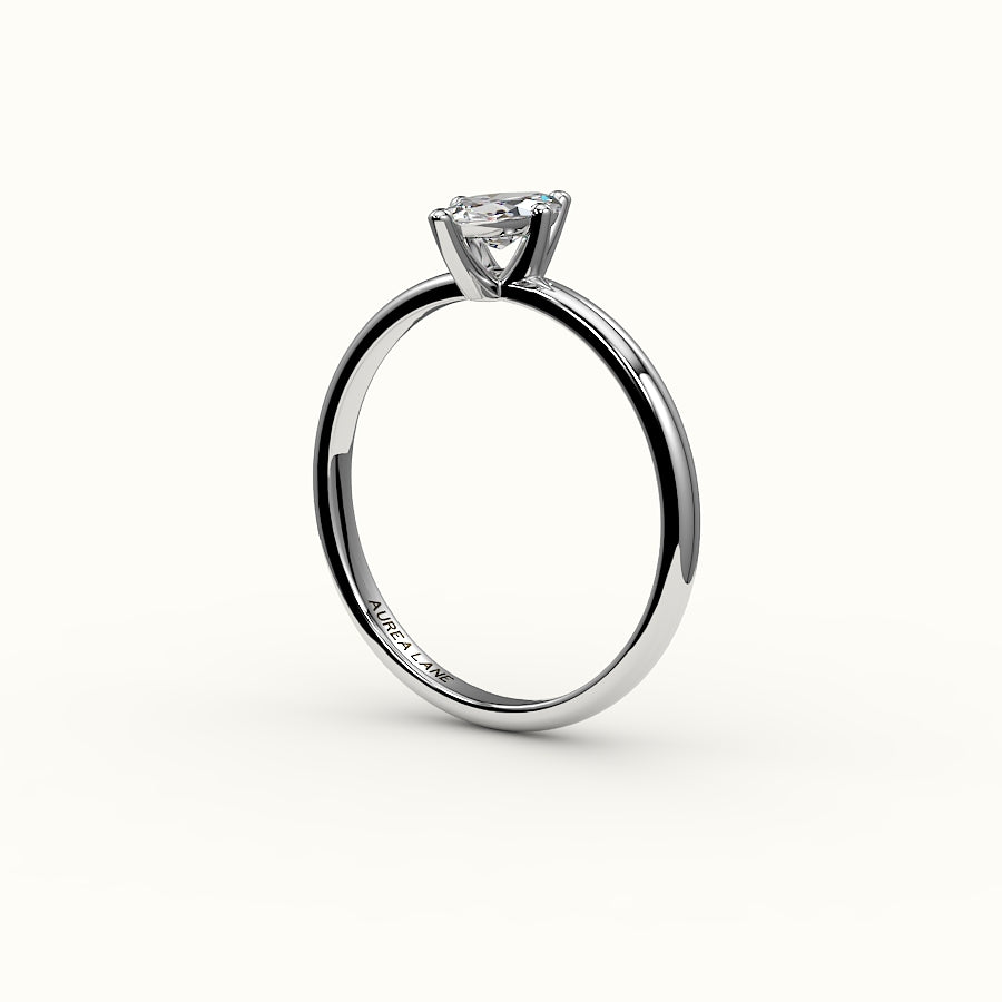 Engaste de anillo solitario de talla marquesa clásica