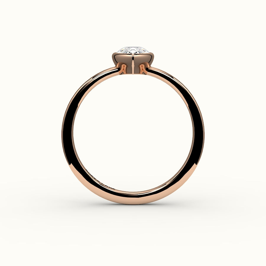 Engaste de anillo con bisel de corte de pera clásico