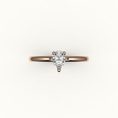 Engaste de anillo solitario clásico de corte de pera