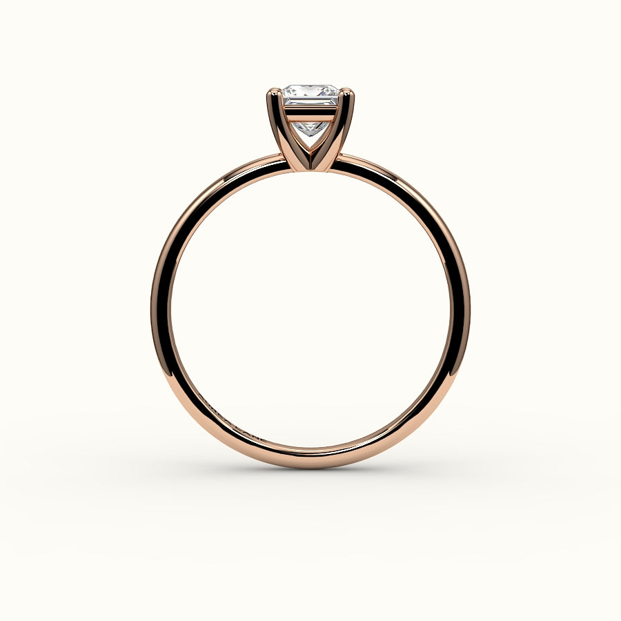 Engaste de anillo solitario de corte princesa con riel de soporte