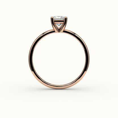Engaste de anillo solitario de corte princesa con riel de soporte