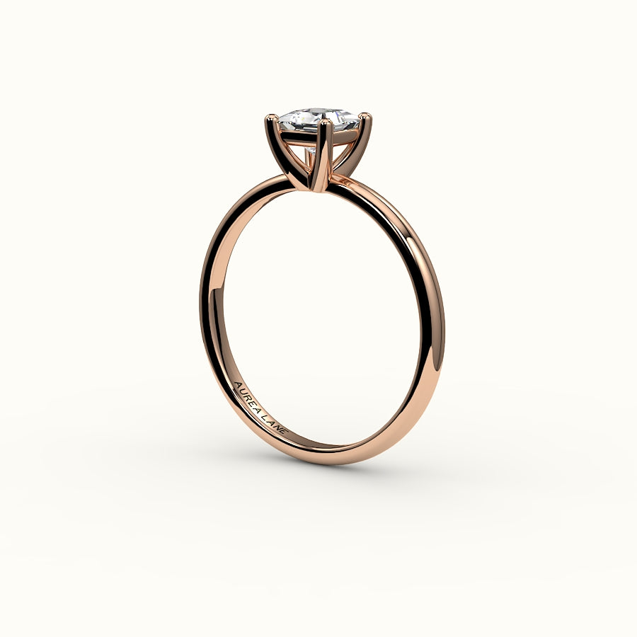 Engaste de anillo solitario de corte princesa con riel de soporte