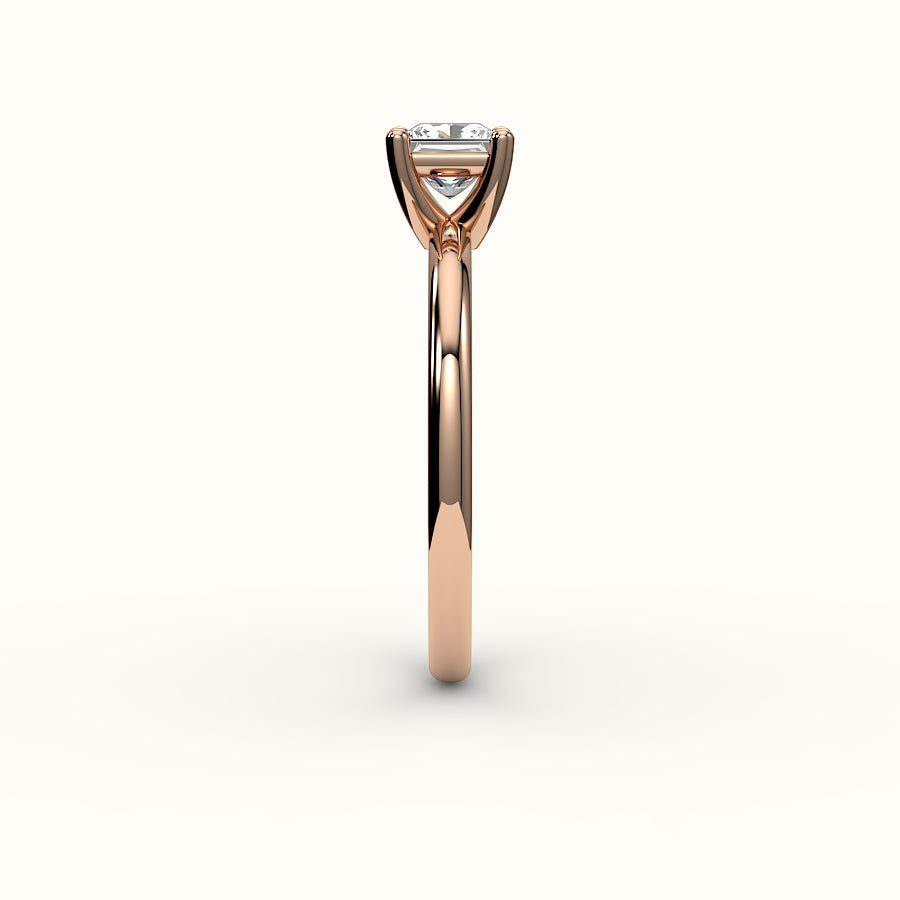 Engaste de anillo solitario de corte princesa con riel de soporte