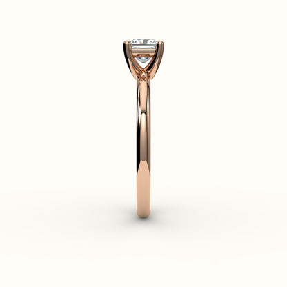 Engaste de anillo solitario de corte princesa con riel de soporte
