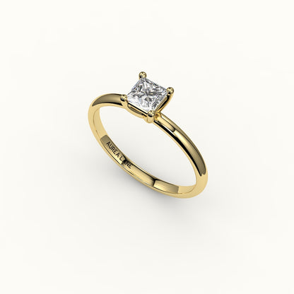 Engaste de anillo solitario de corte princesa con riel de soporte
