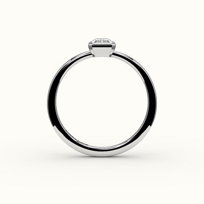 Engaste de anillo con bisel de corte radiante clásico