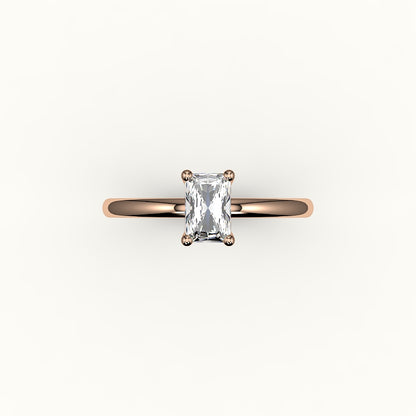 Engaste de anillo solitario clásico de corte radiante