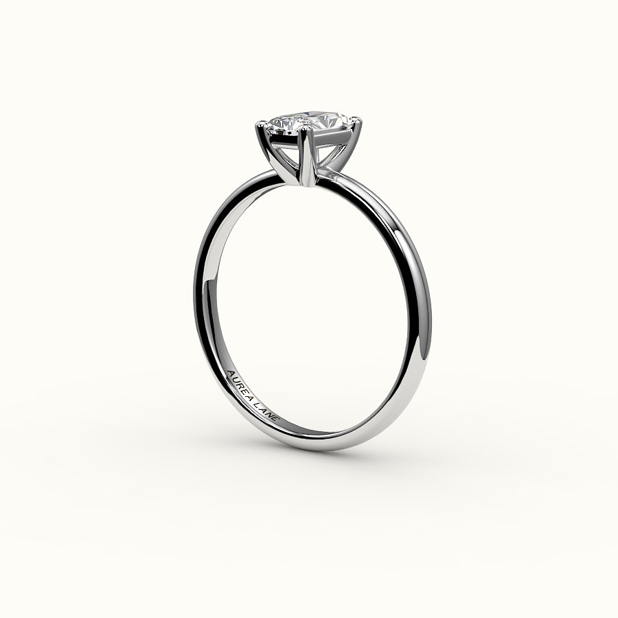 Engaste de anillo solitario clásico de corte radiante