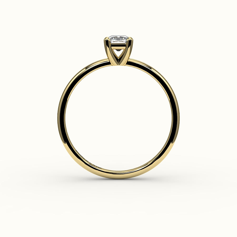 Engaste de anillo solitario clásico de corte radiante