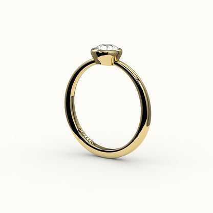 Engaste de anillo con bisel de corte redondo clásico