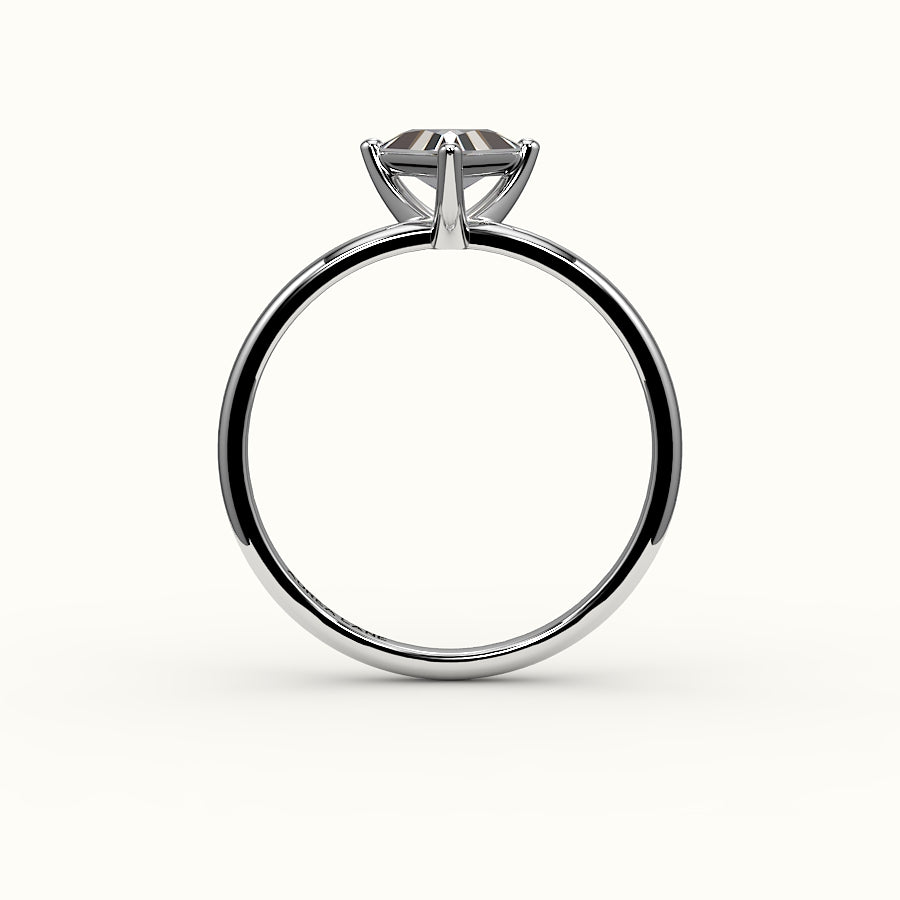 Engaste de anillo solitario de corte triangular