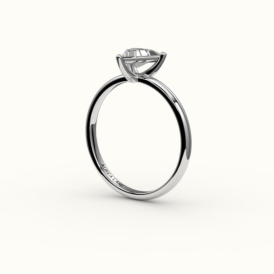 Engaste de anillo solitario de corte triangular