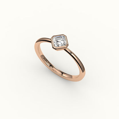 Juego de brújula con bisel de corte Asscher y engaste de anillo