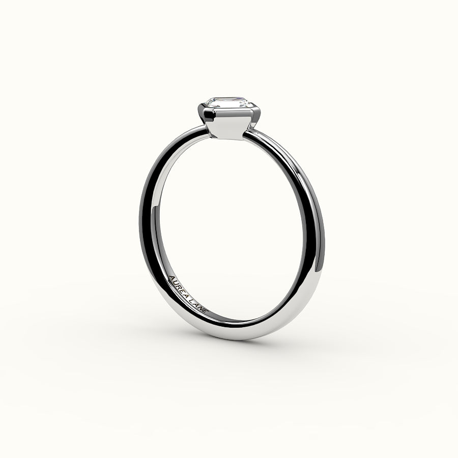 Juego de brújula con bisel de corte Asscher y engaste de anillo