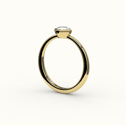 Juego de brújula con bisel de corte Asscher y engaste de anillo