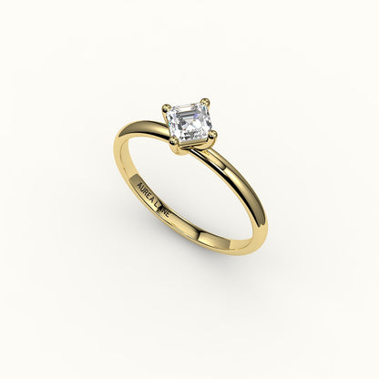 Anillo solitario con corte Asscher y brújula