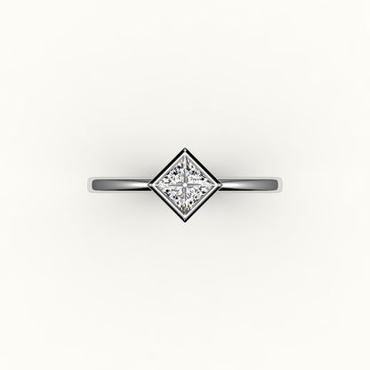 Conjunto de brújula con bisel de corte princesa y engaste de anillo