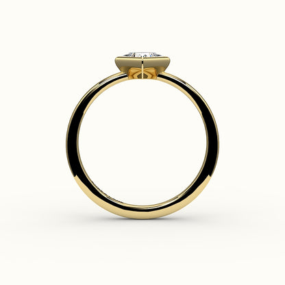 Conjunto de brújula con bisel de corte princesa y engaste de anillo