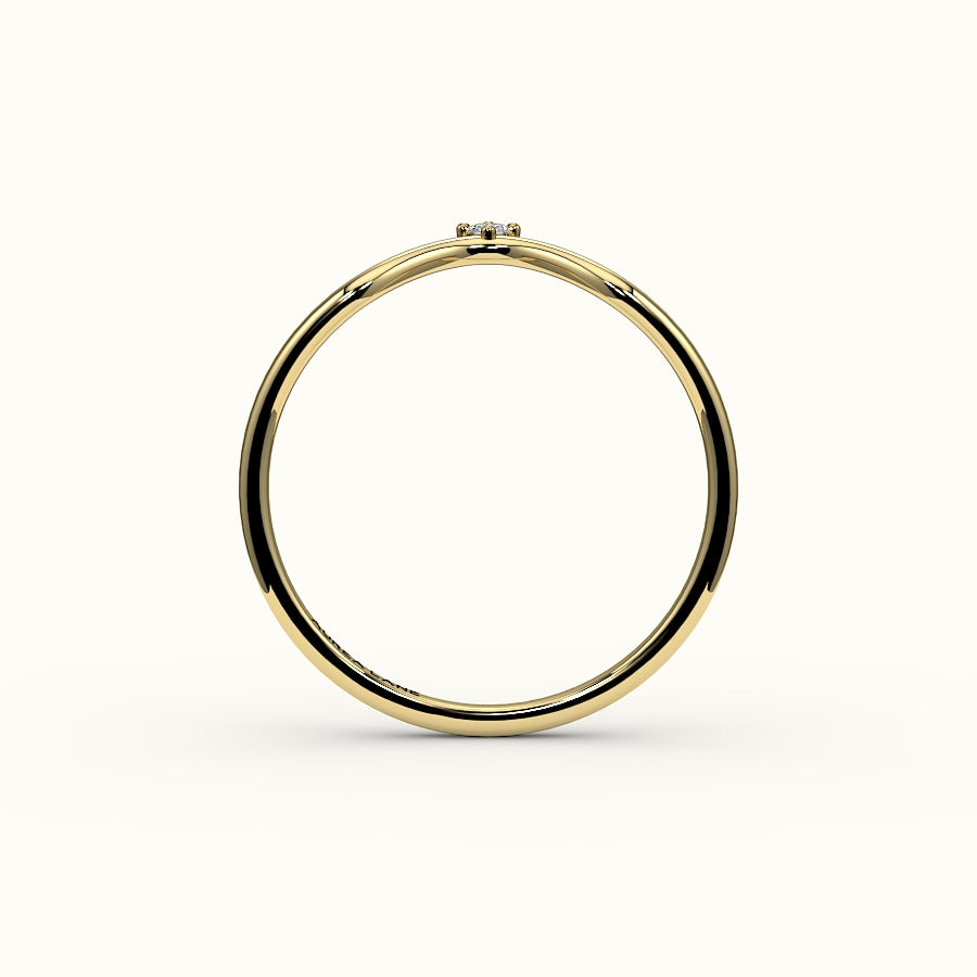 Banda curva de diamantes en forma de V de talla marquesa
