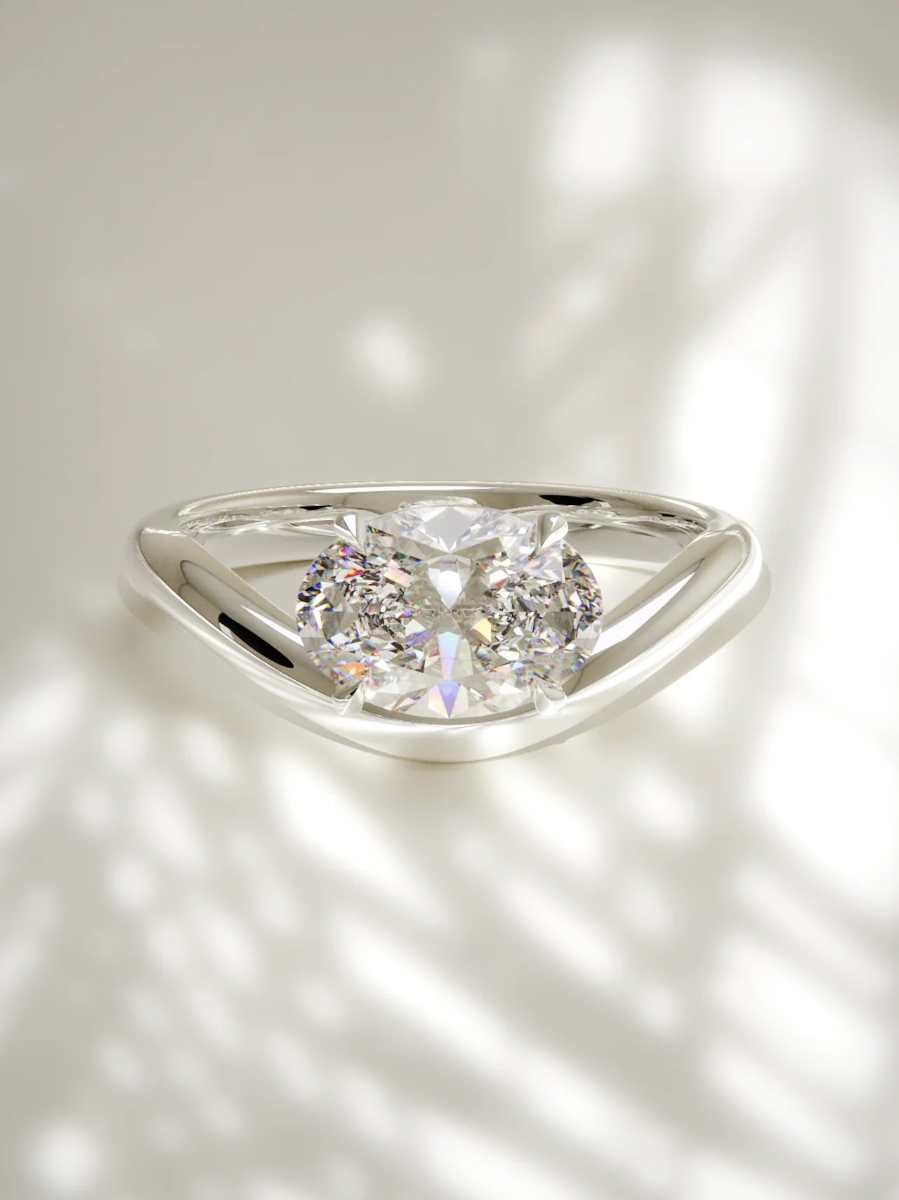 The Arco | Solitario oval Este-Oeste
