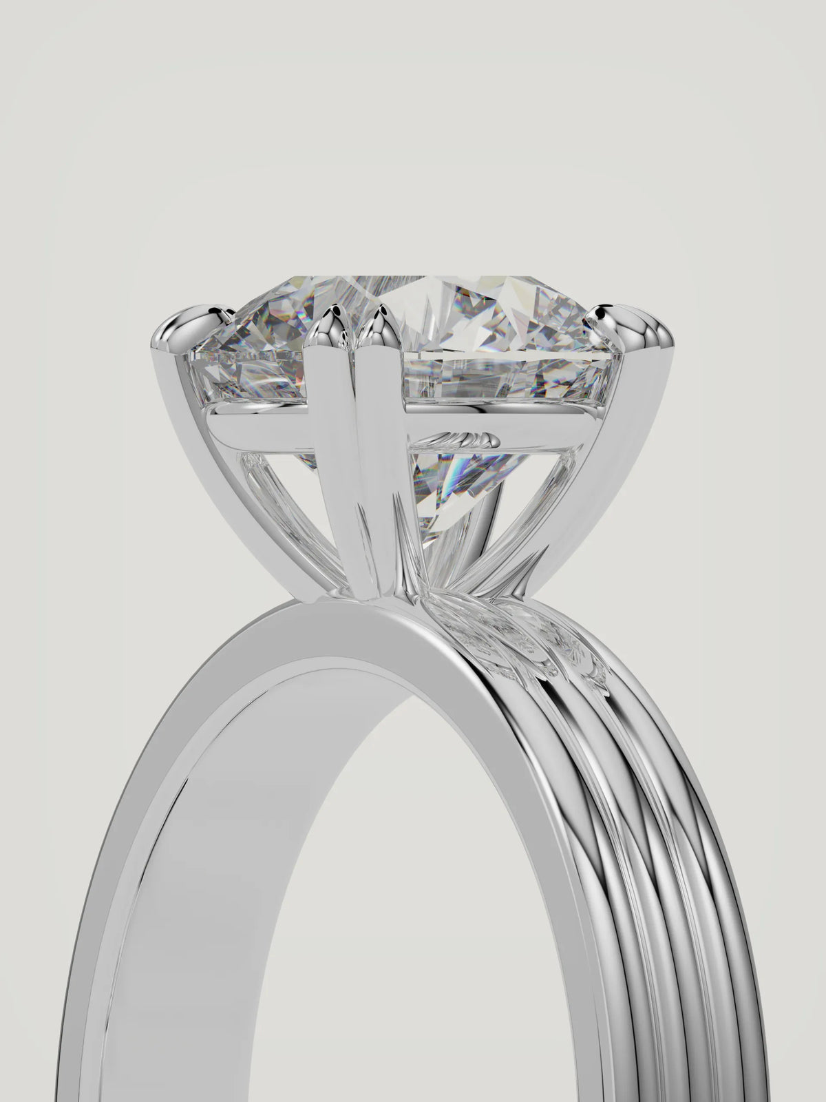 The Lira | Round Solitaire