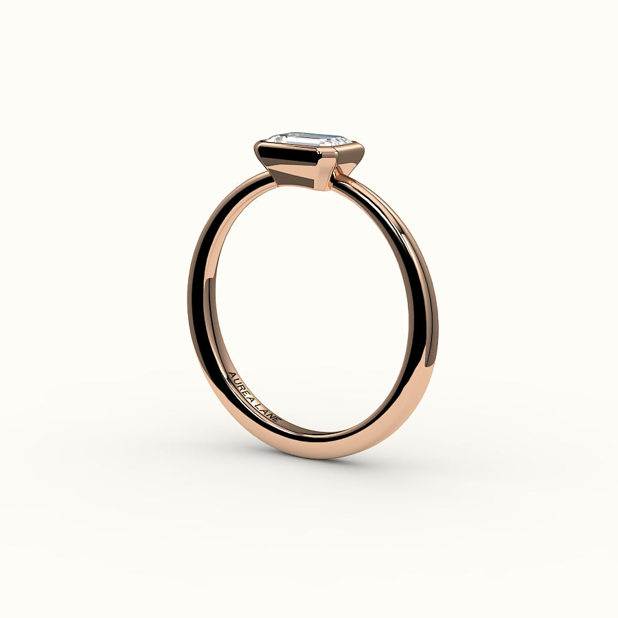 Engaste de anillo con corte esmeralda este-oeste