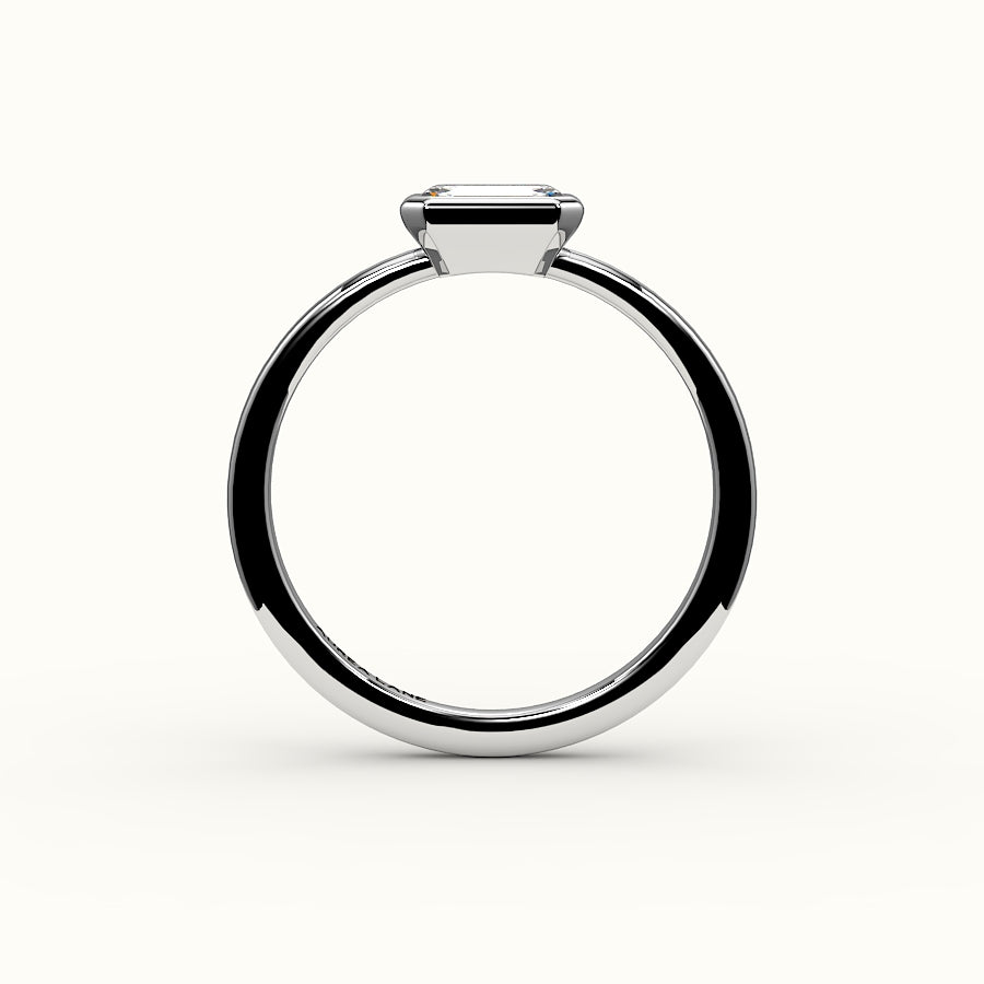 Engaste de anillo con corte esmeralda este-oeste
