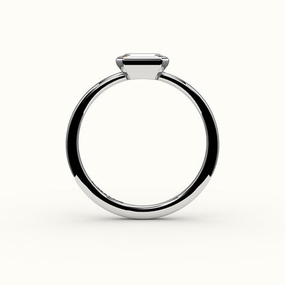 Engaste de anillo con corte esmeralda este-oeste