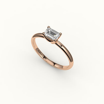 Engaste de anillo solitario de corte esmeralda este-oeste