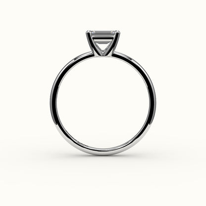 Engaste de anillo solitario de corte esmeralda este-oeste