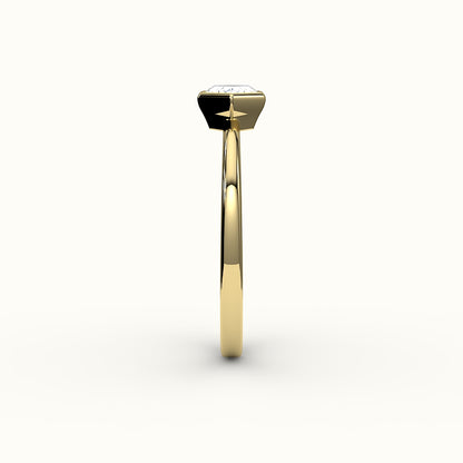 Engaste de anillo con bisel de corte hexagonal este-oeste