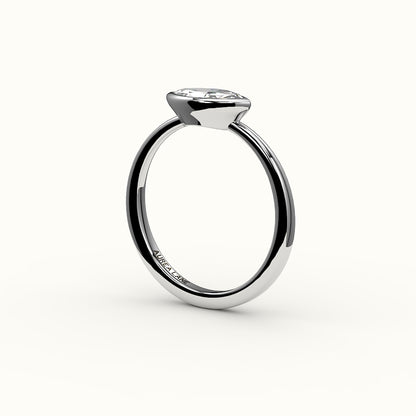 Engaste de anillo con bisel de corte marquesa este-oeste