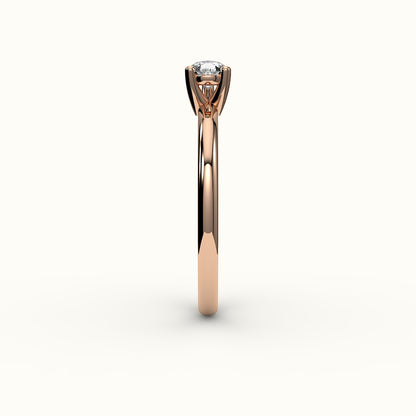 Engaste de anillo solitario de corte pera este-oeste