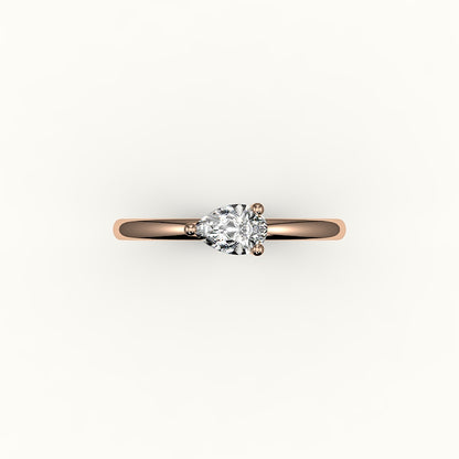 Engaste de anillo solitario de corte pera este-oeste