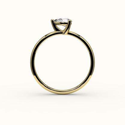 Engaste de anillo solitario de corte pera este-oeste