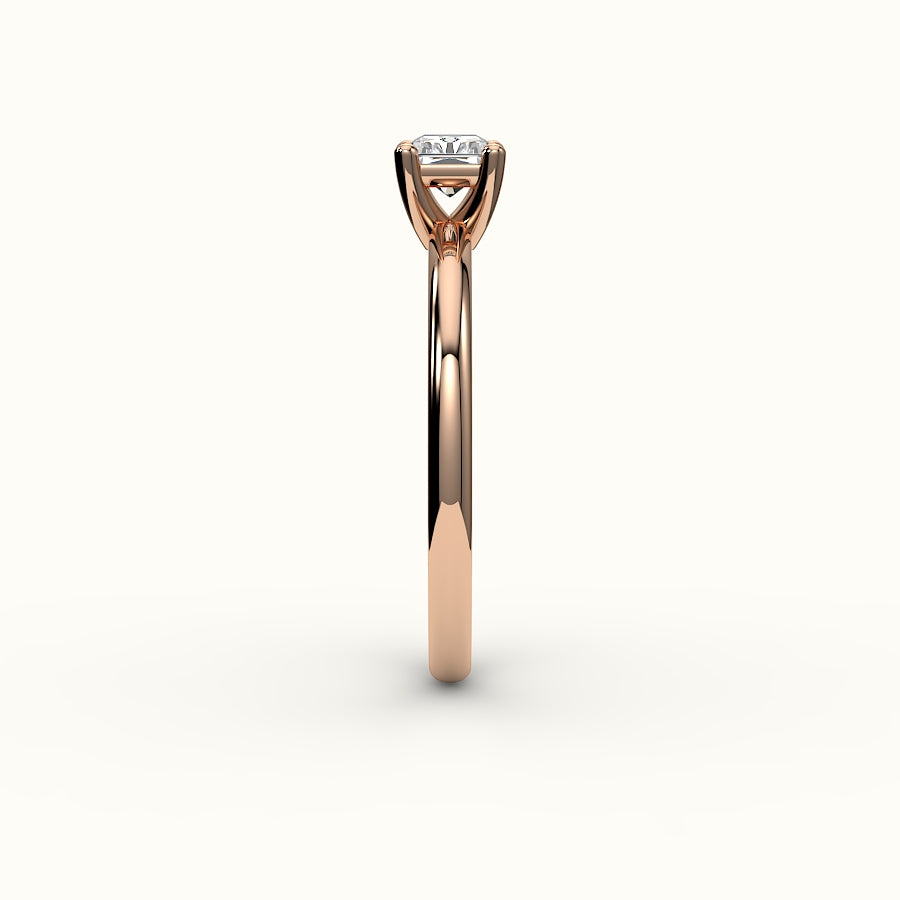 Engaste de anillo solitario de corte radiante este-oeste