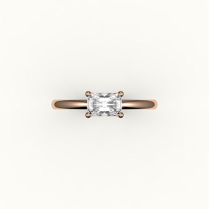 Engaste de anillo solitario de corte radiante este-oeste