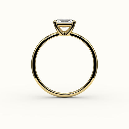 Engaste de anillo solitario de corte radiante este-oeste