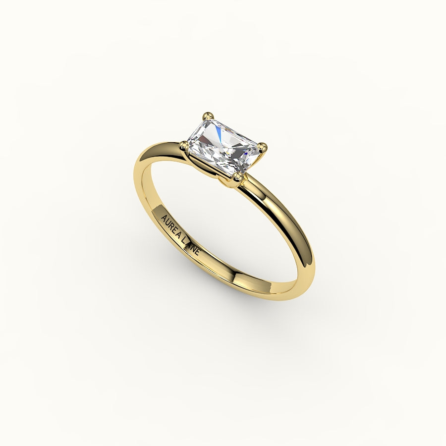 Engaste de anillo solitario de corte radiante este-oeste