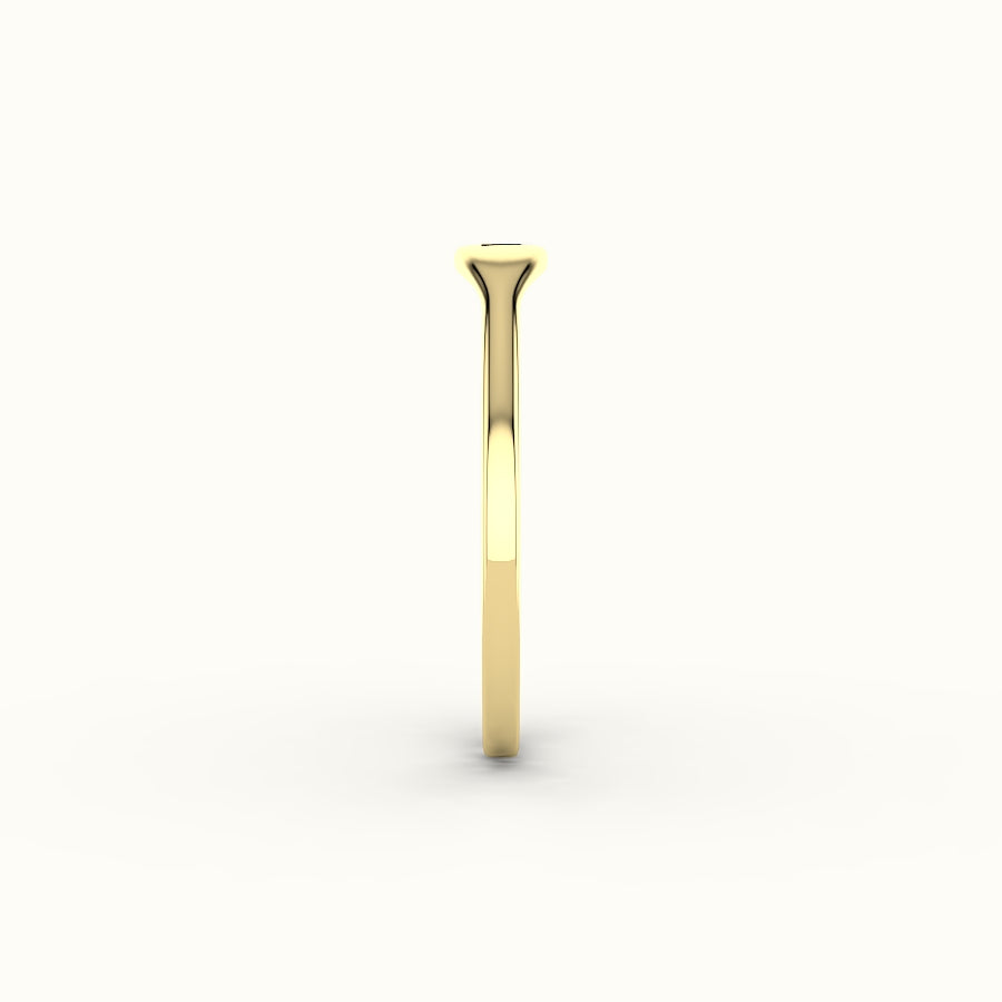 Anillo de sello con inicial moderna