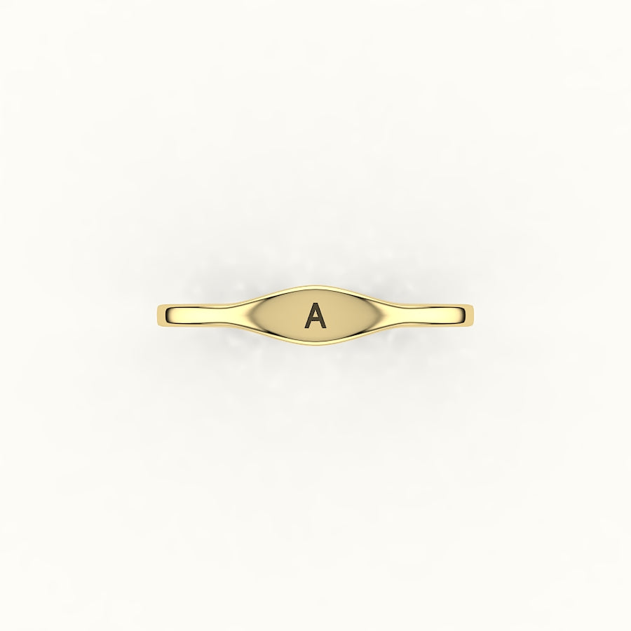 Anillo de sello con inicial moderna